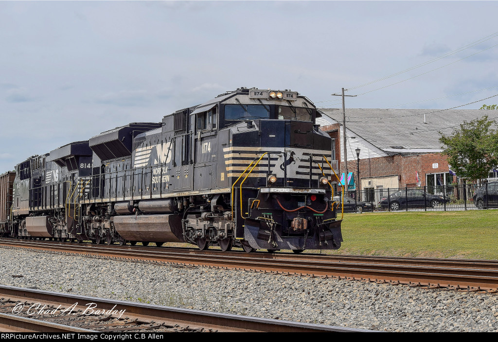 LOADED COAL- HEAD END